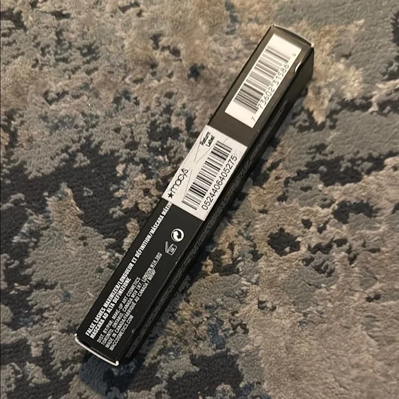 MAC Cosmetics False Lashes Maximizer - Picture 2 of 3